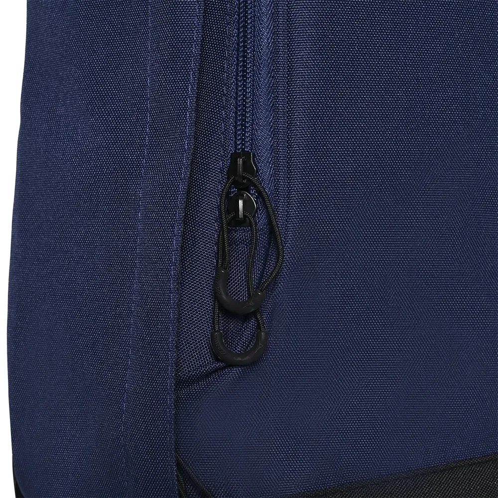 Mochila Mizuno azul noite vista lateral com zíperes e alça